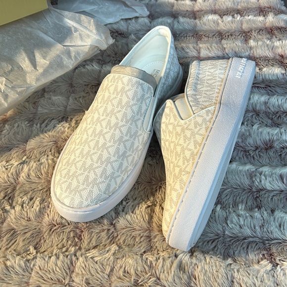Michael Kors Women's Moccasin Espadrille - Picture 7 of 7